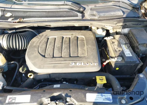 2018 Dodge Grand Caravan Gt из США, поврежденный, VIN 2C4RDGEG7JR223721